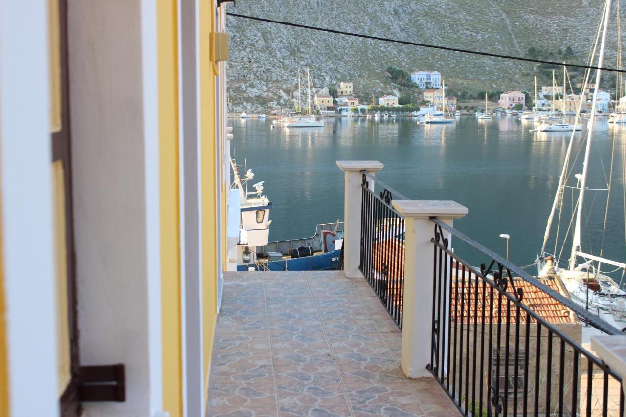 Gompos Apartment - Cozy Apartment Next To The Sea - Amazing Sea View Sými Buitenkant foto