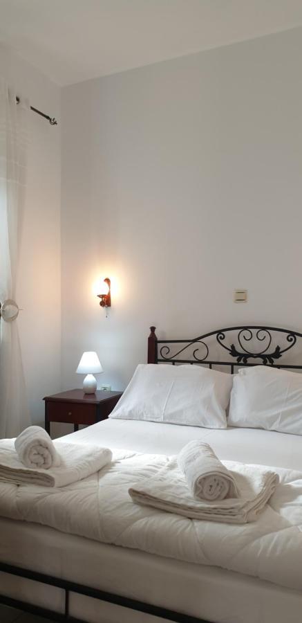 Gompos Apartment - Cozy Apartment Next To The Sea - Amazing Sea View Sými Buitenkant foto