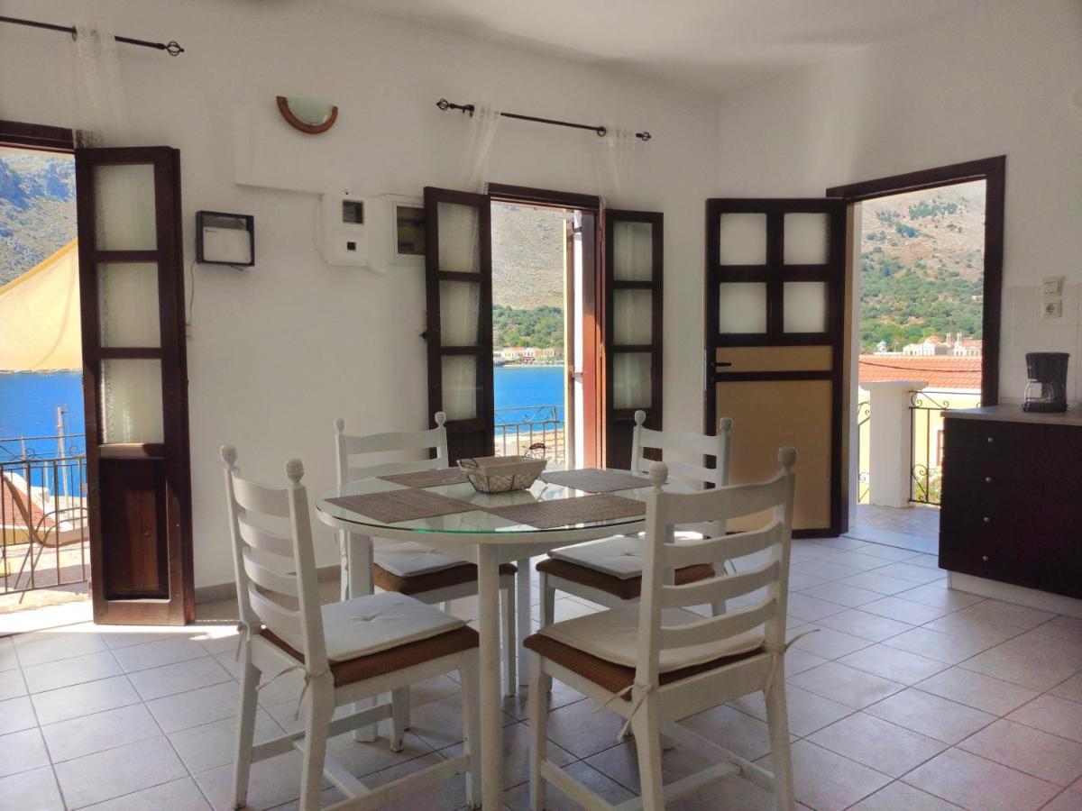 Gompos Apartment - Cozy Apartment Next To The Sea - Amazing Sea View Sými Buitenkant foto